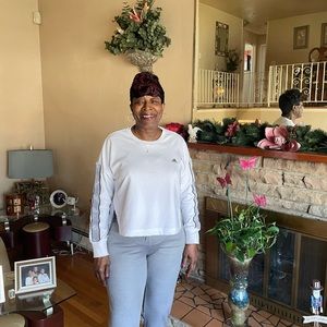 Meet your Posher, Gladys